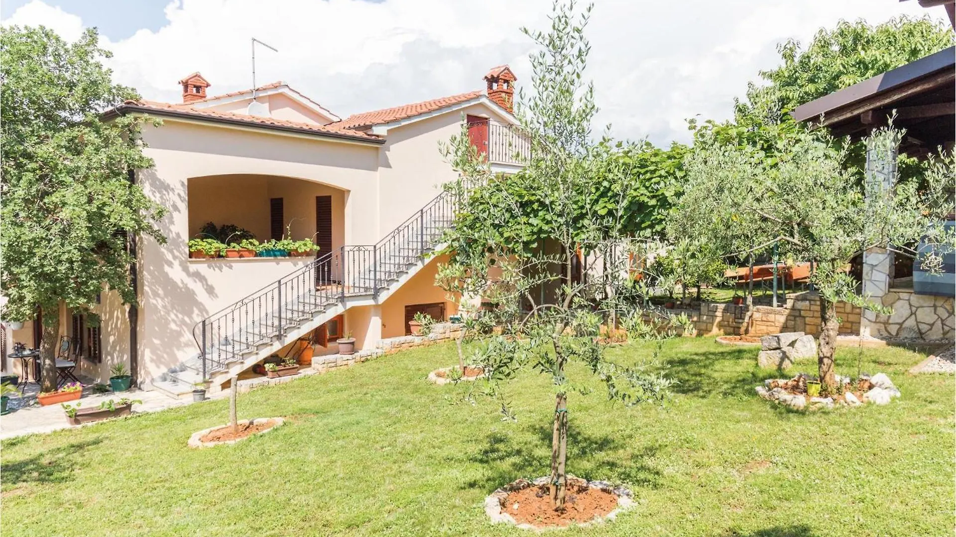 Stunning Apartment In Radmani With Wifi Hırvatistan
