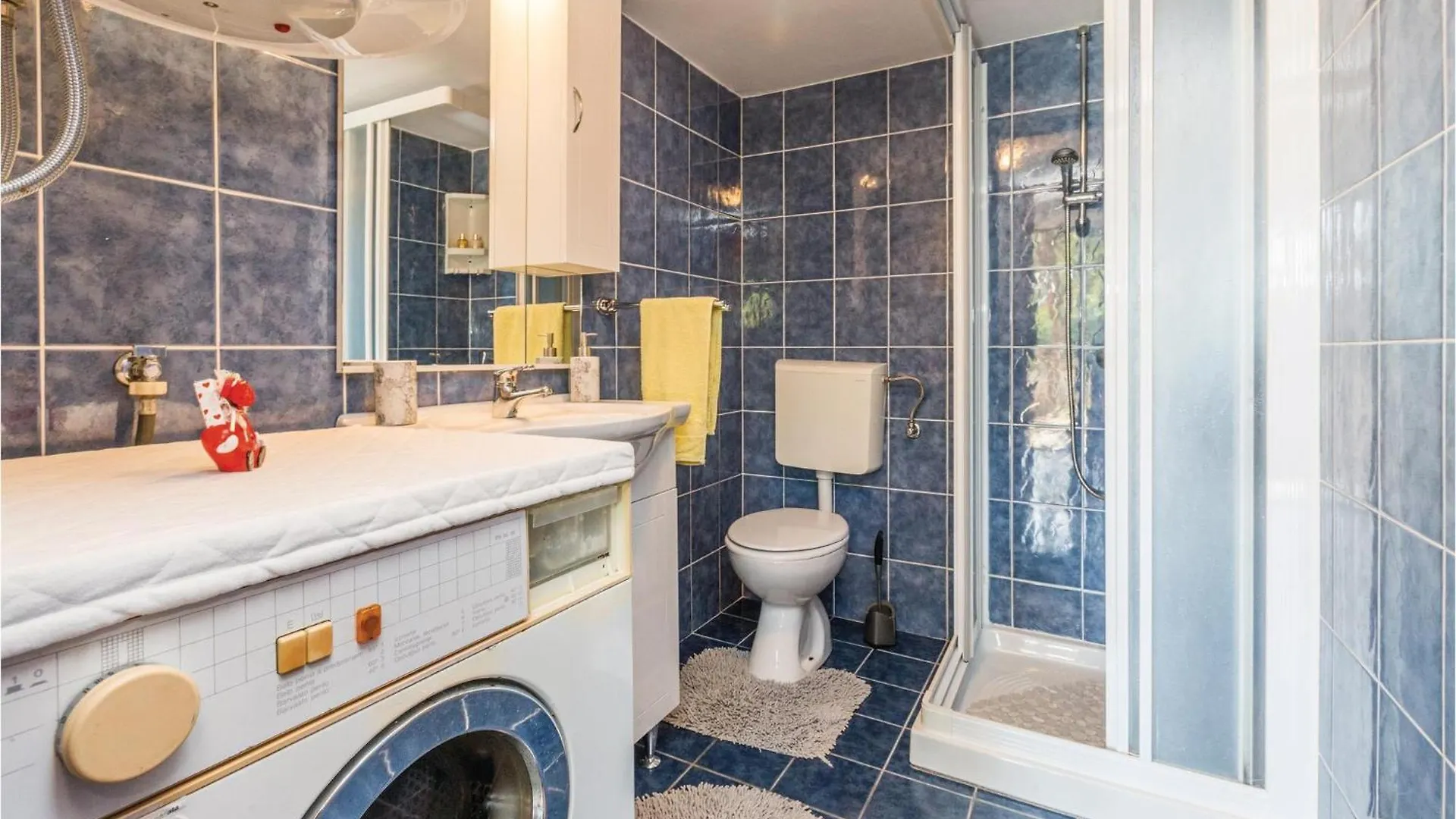 Stunning Apartment In Radmani With Wifi